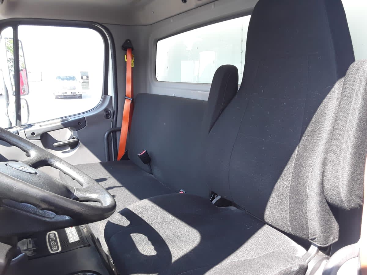 2020 Freightliner M2 106 in Allentown, PA — photo 7