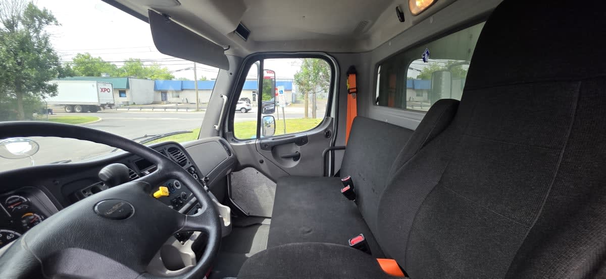 2020 Freightliner M2 106 in Bensalem, PA — photo 8
