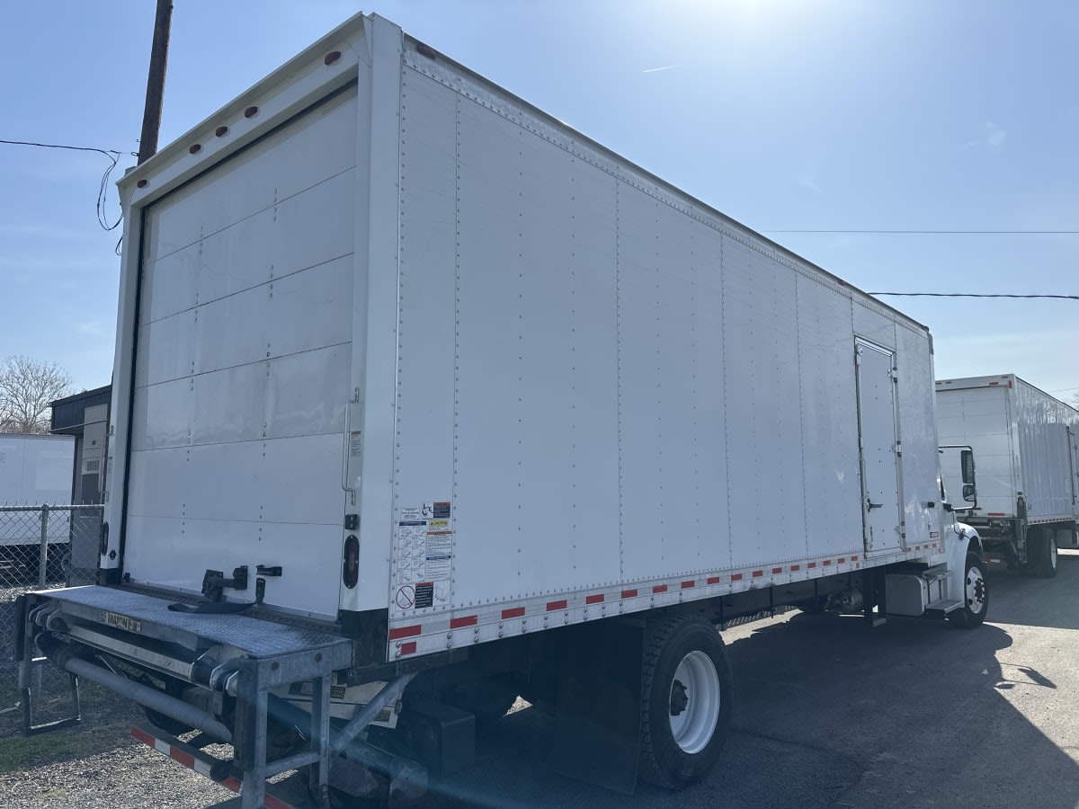 2020 Freightliner/Mercedes M2 106 245516