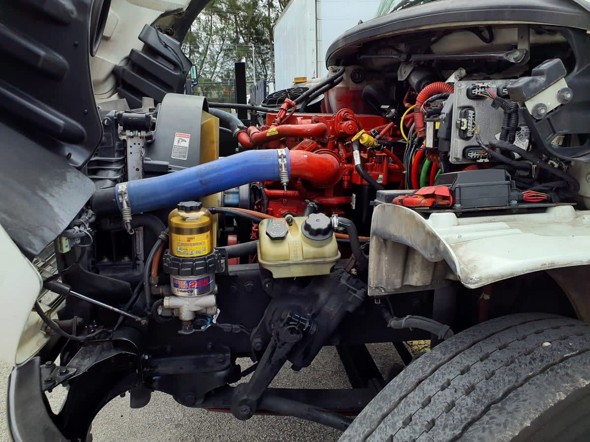 2020 Freightliner/Mercedes M2 106 245697