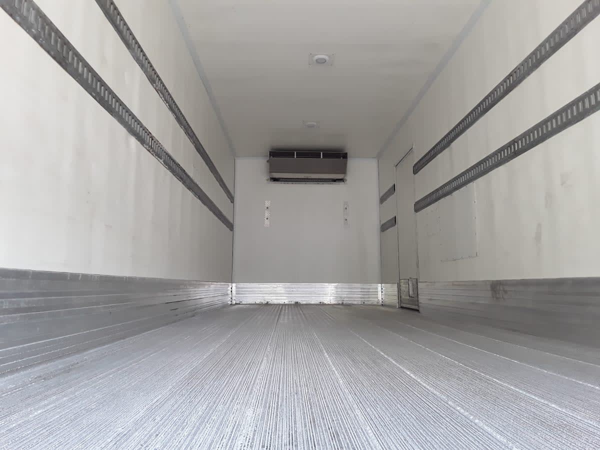 2020 Freightliner/Mercedes M2 106 245723
