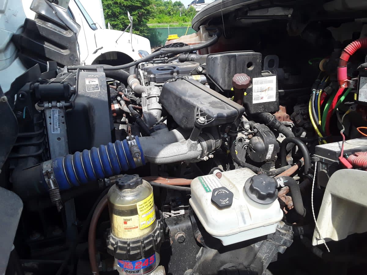 2020 Freightliner/Mercedes M2 106 245816