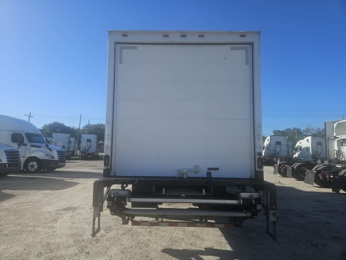 2020 Freightliner M2 106 in Orlando, FL — photo 5