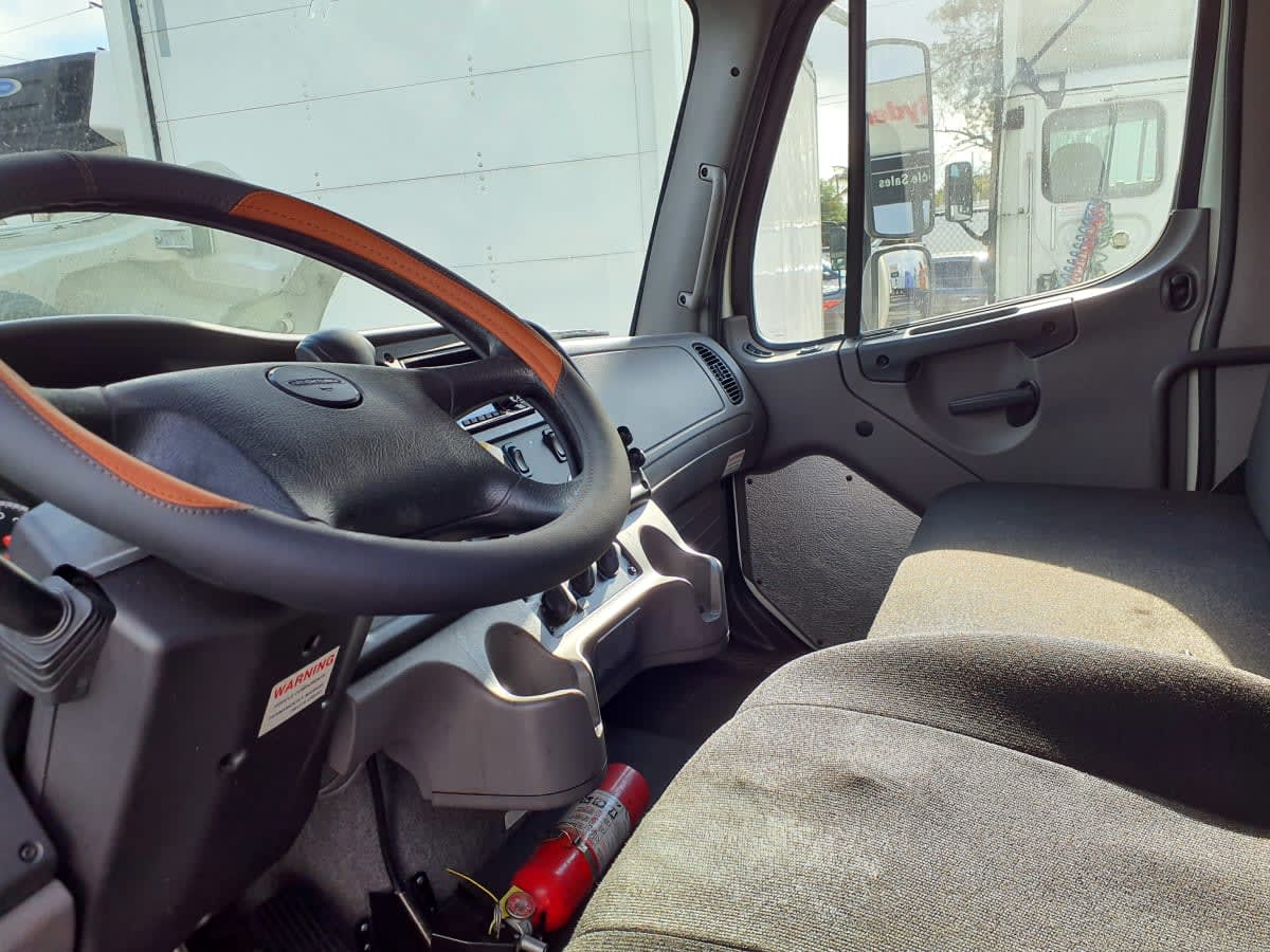 2020 Freightliner/Mercedes M2 106 246147