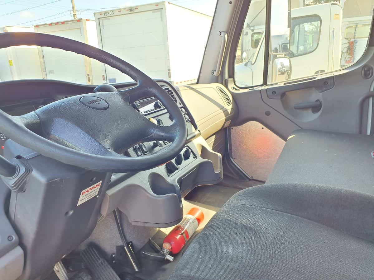 2020 Freightliner/Mercedes M2 106 246148