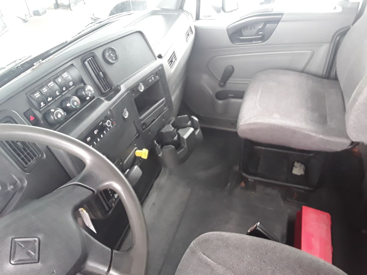 2020 International MV in Hilliard, OH — photo 7