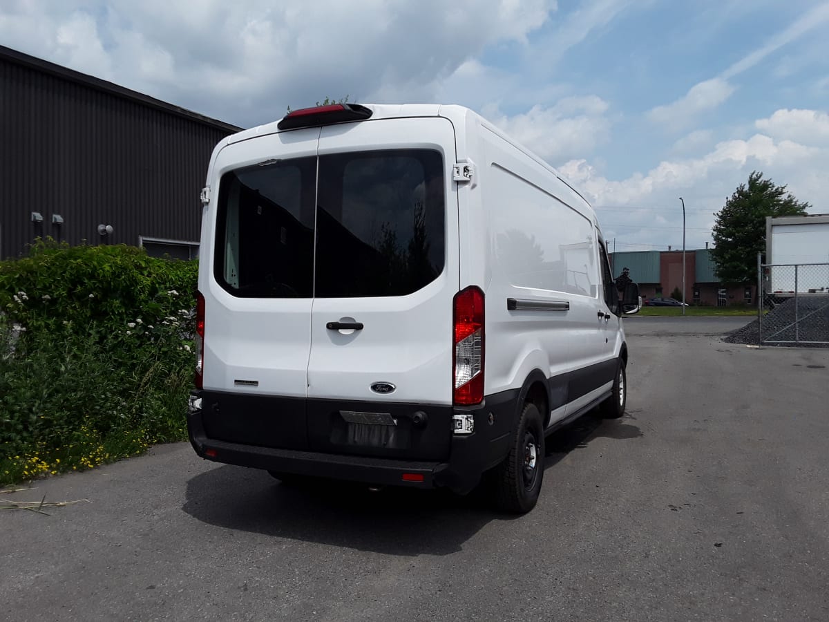 2019 Ford Motor Company TRANSIT 250 MED ROOF 246221