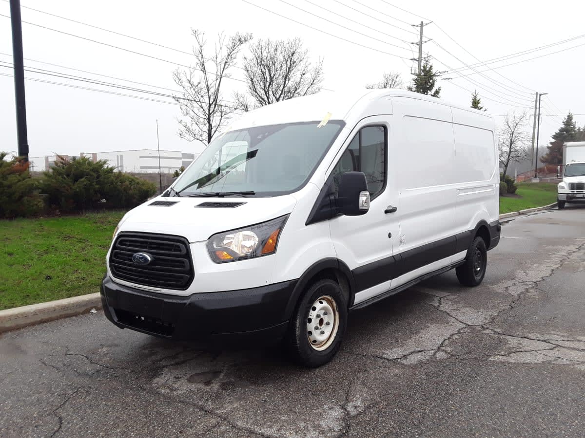 2019 Ford Motor Company TRANSIT 250 MED ROOF 246223