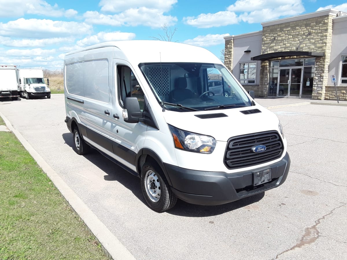 2019 Ford Motor Company TRANSIT 250 MED ROOF 246235