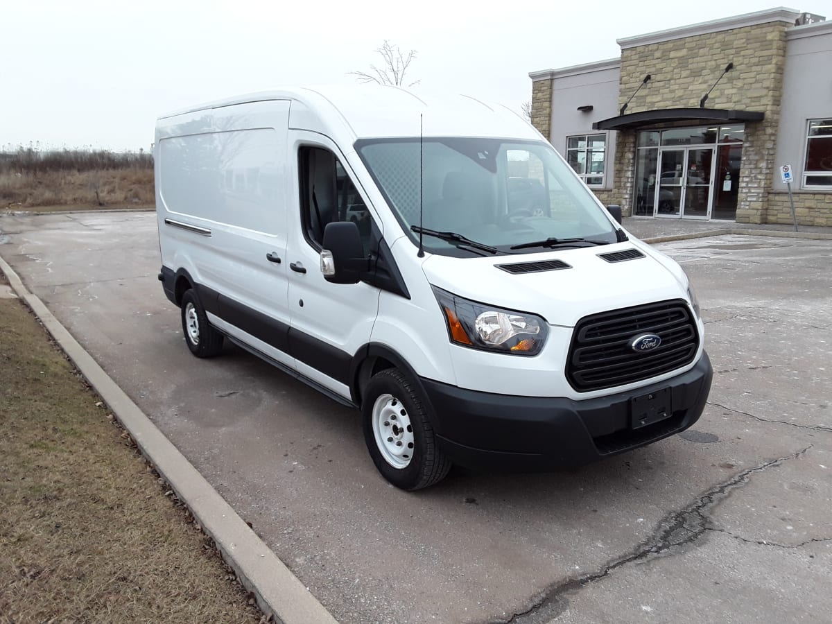 2019 Ford Motor Company TRANSIT 250 MED ROOF 246243