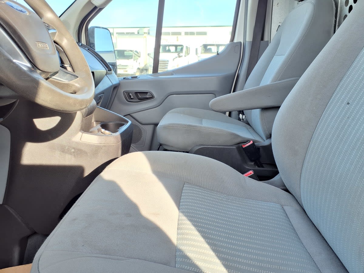 2019 Ford Motor Company TRANSIT 250 MED ROOF 246254