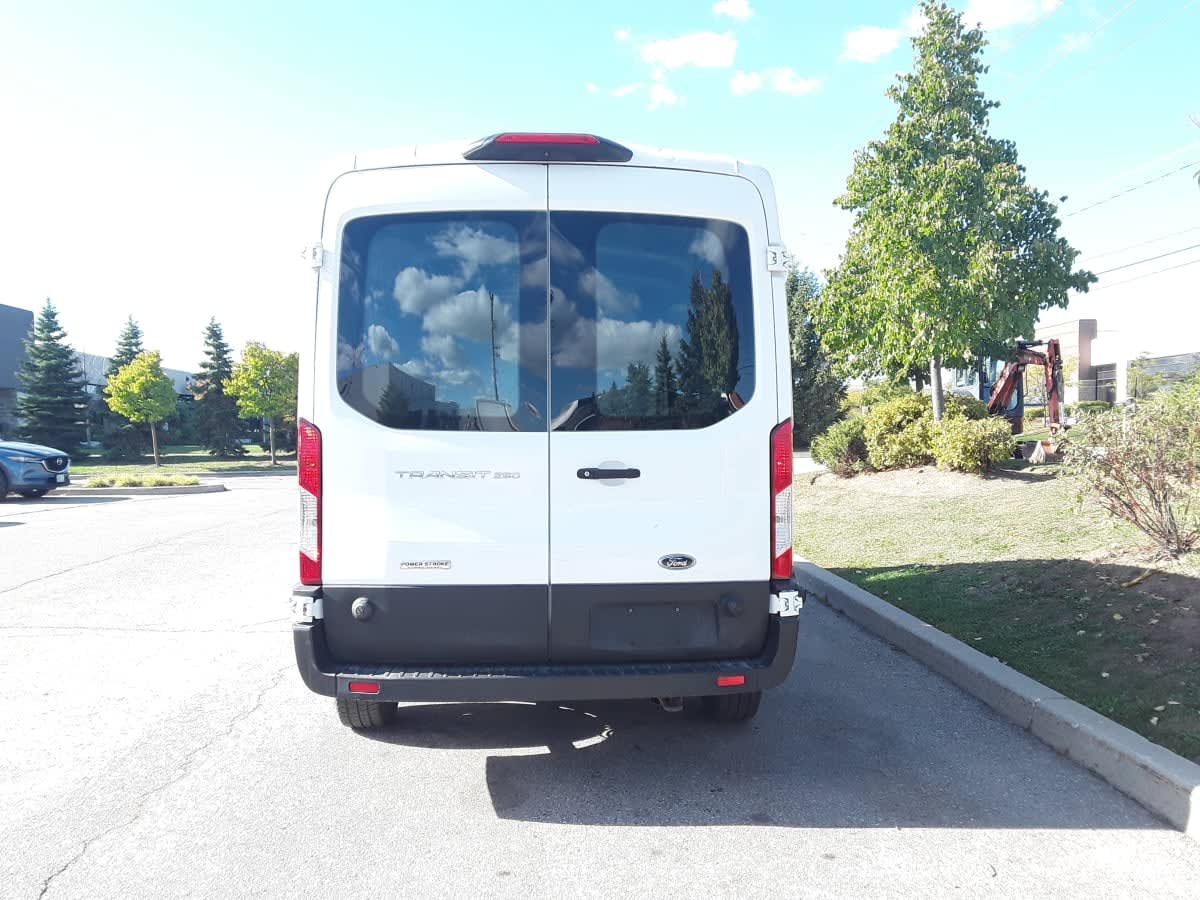 2019 Ford Motor Company TRANSIT 250 MED ROOF 246257