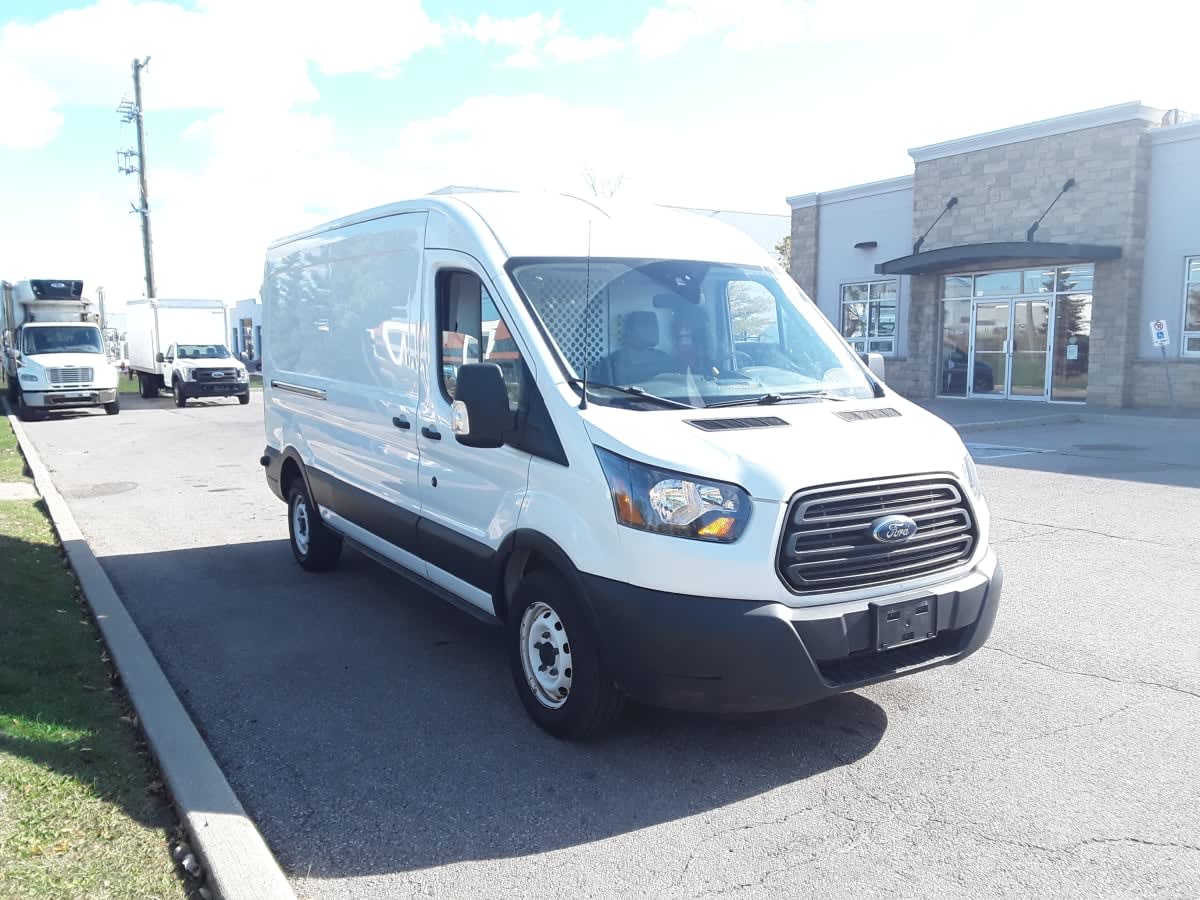 2019 Ford Motor Company TRANSIT 250 MED ROOF 246257