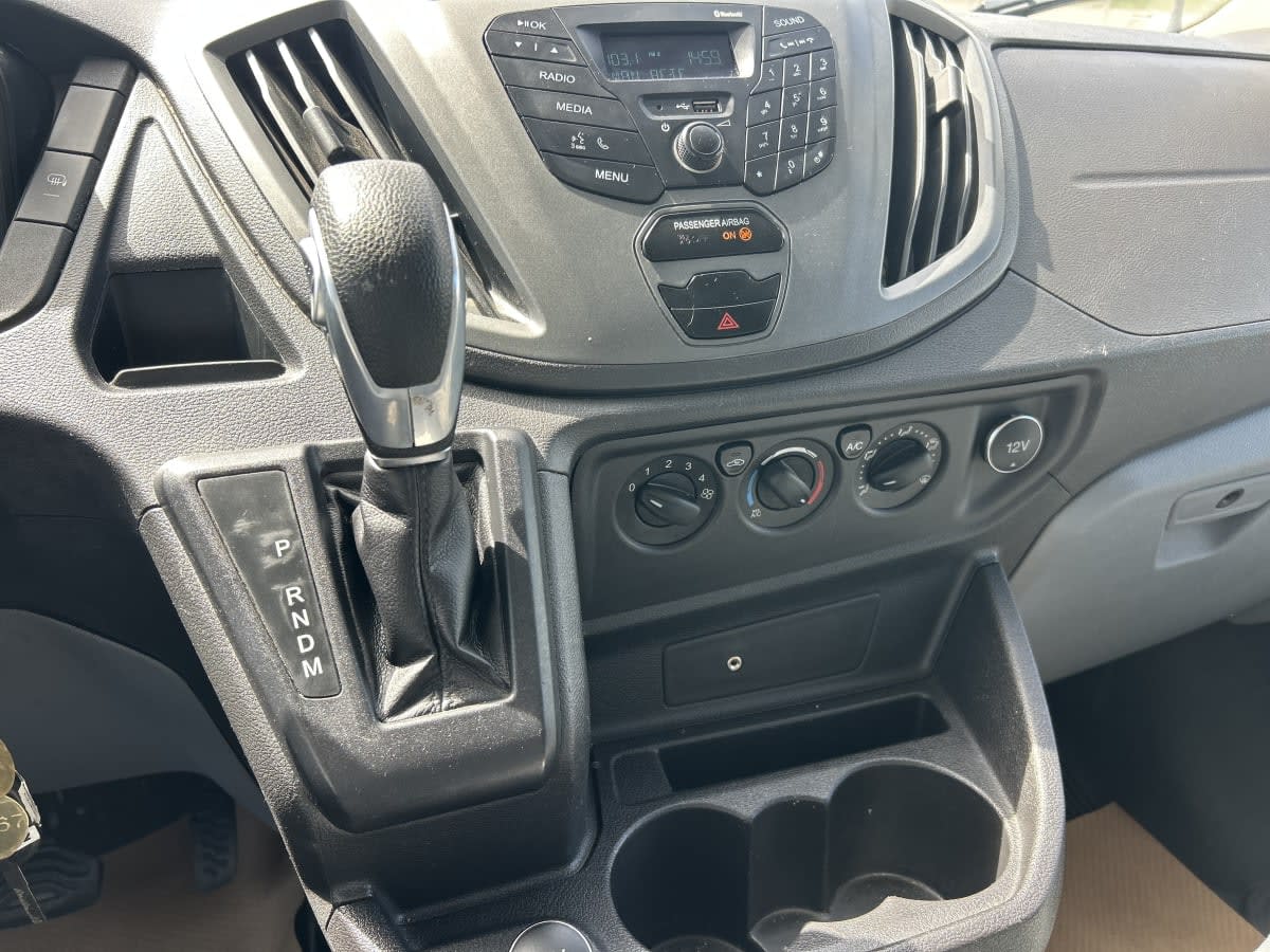 2019 Ford Motor Company TRANSIT 250 MED ROOF 246267