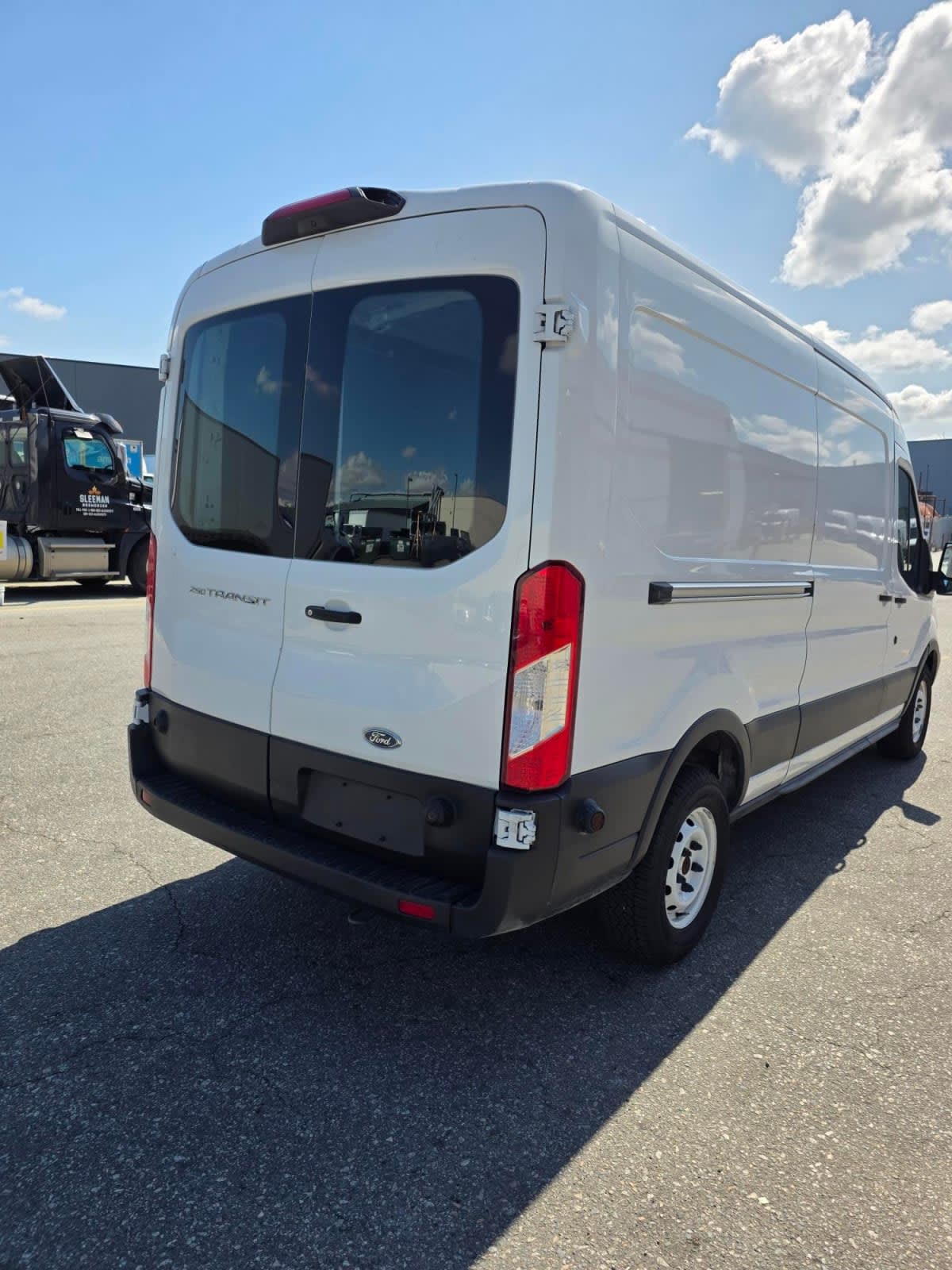 2019 Ford Motor Company TRANSIT 250 MED ROOF 246269