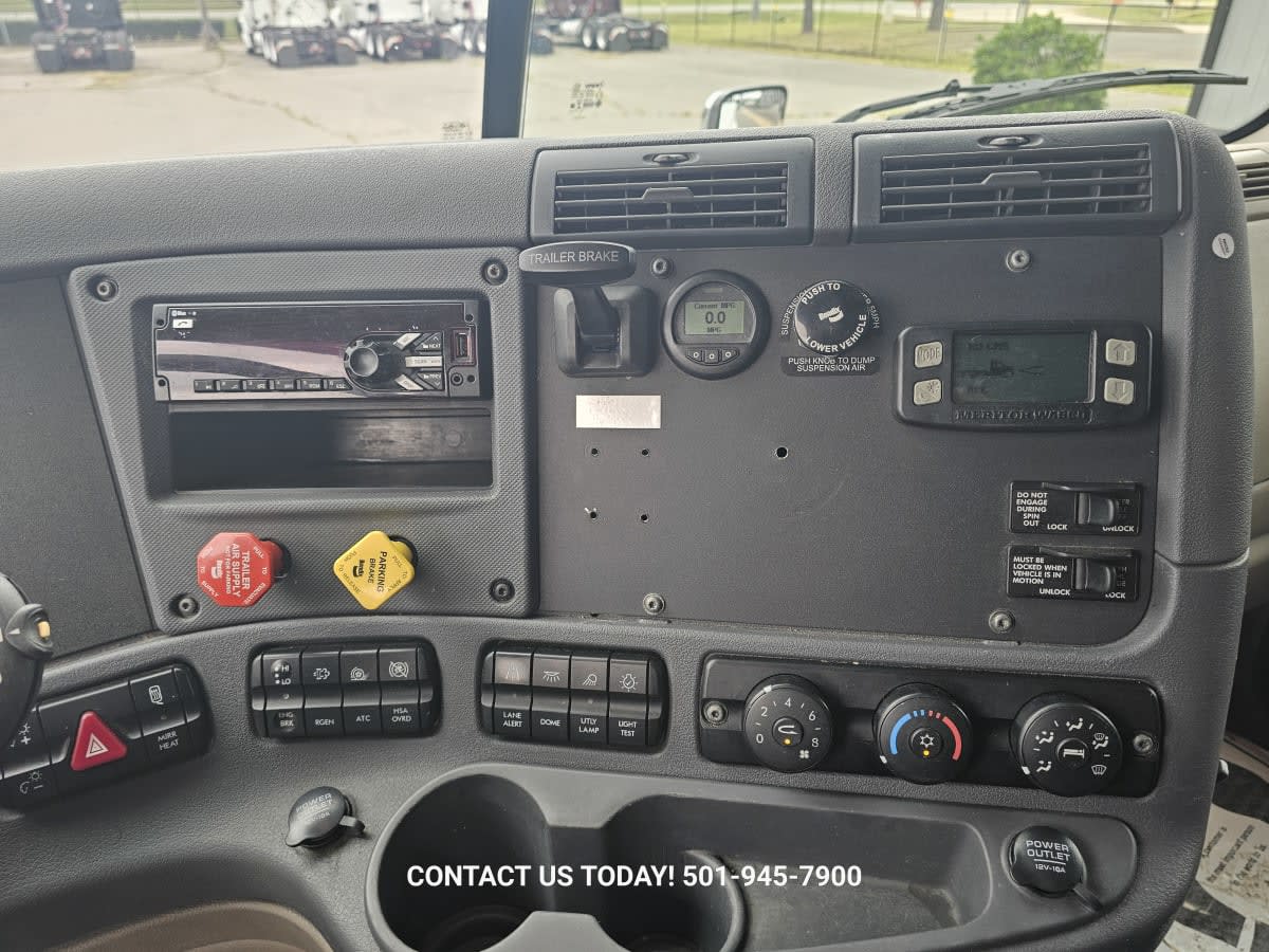 2020 Freightliner - image 10