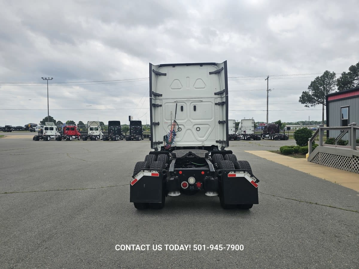 2020 Freightliner - image 5