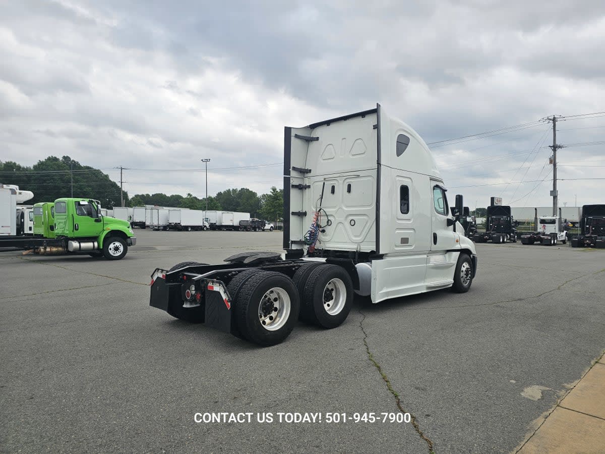 2020 Freightliner - image 4