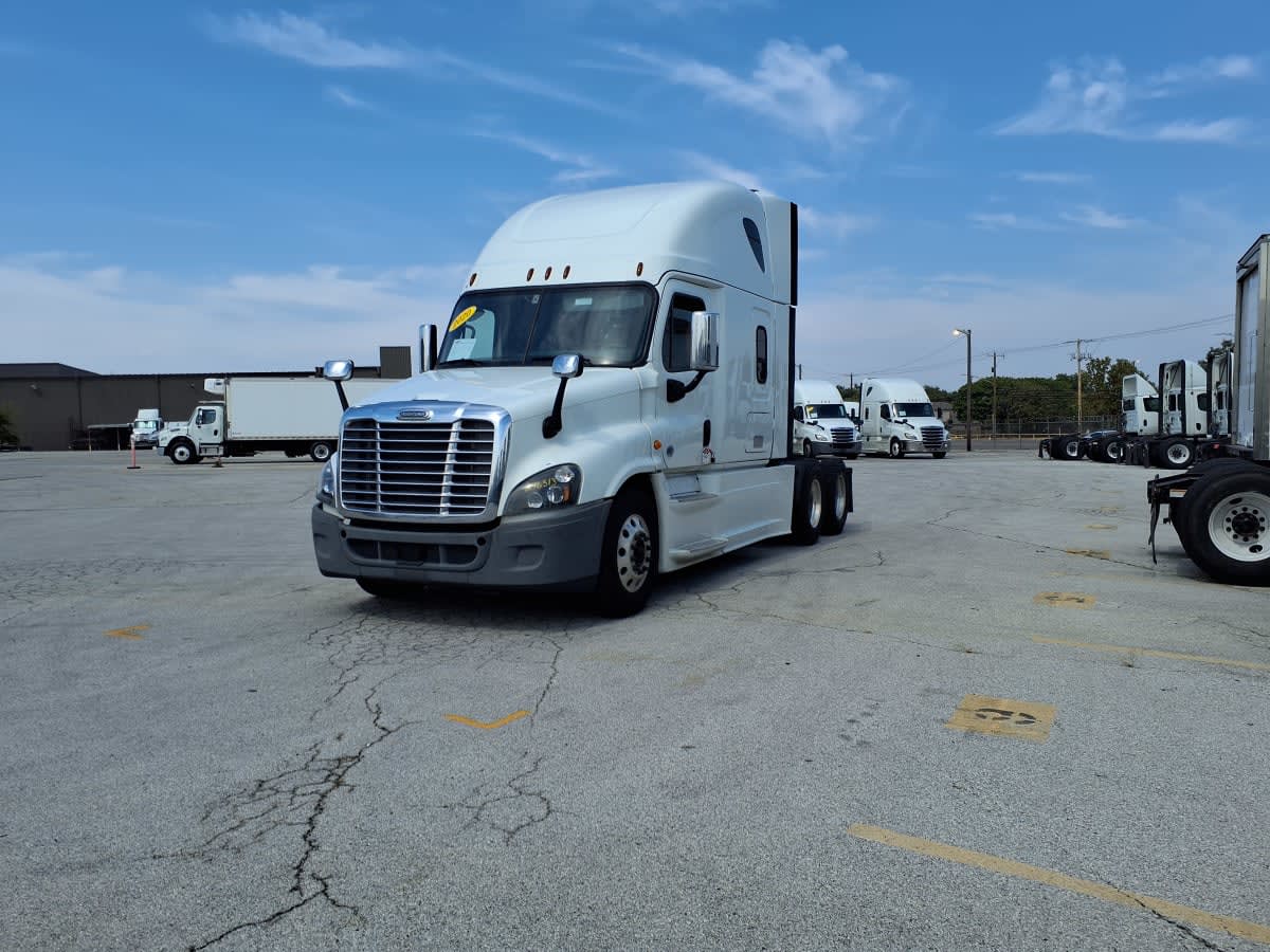 2020 Freightliner Cascadia in Fort Worth, TX