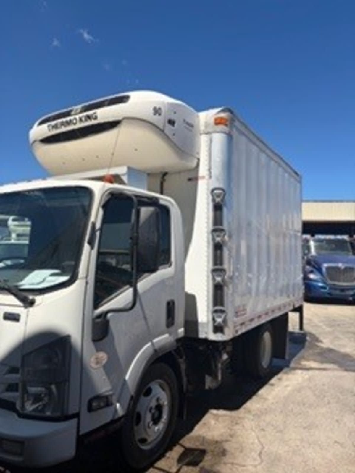 2020 Isuzu NQR 246690