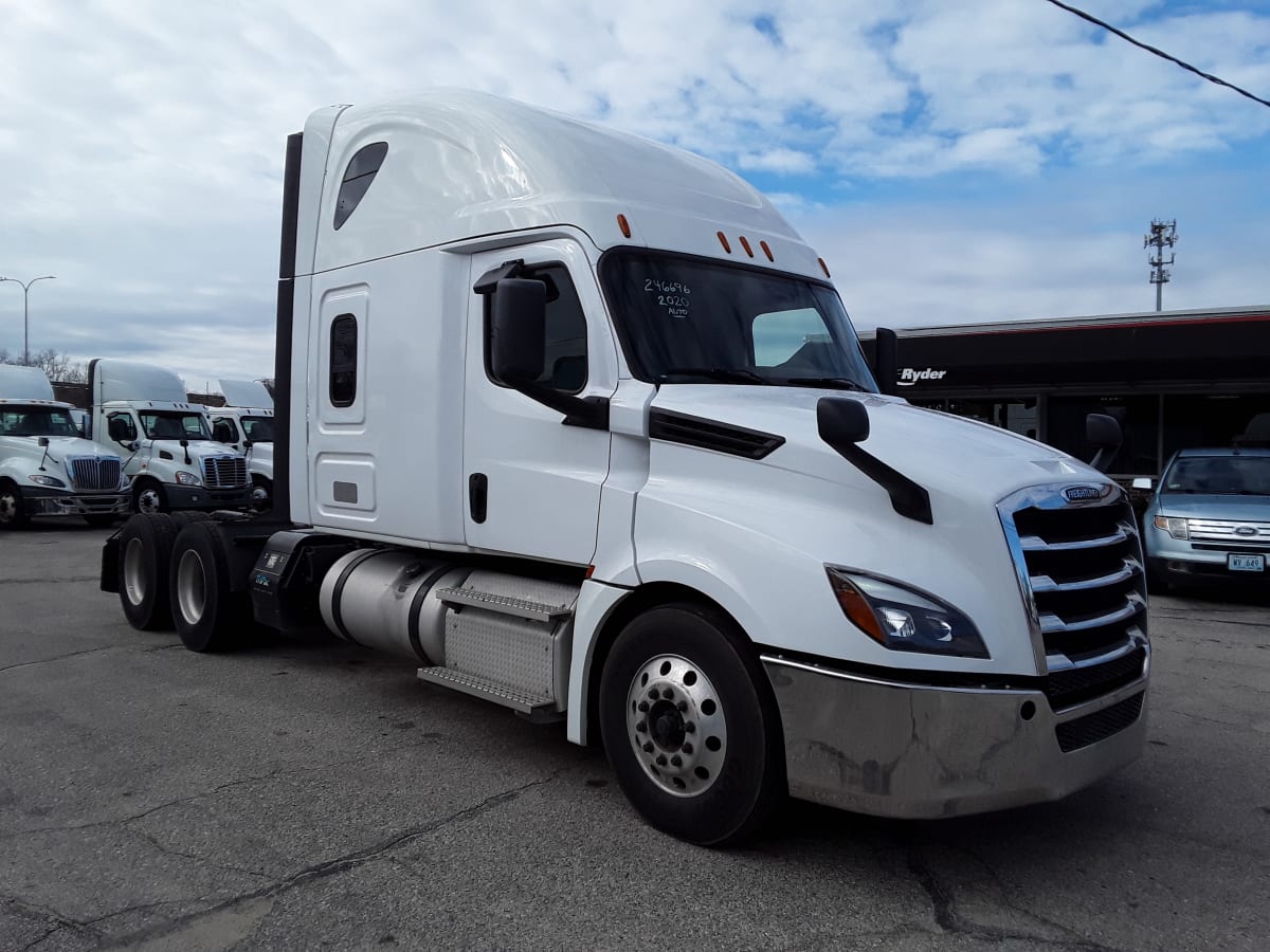 2020 Freightliner/Mercedes NEW CASCADIA PX12664 246696