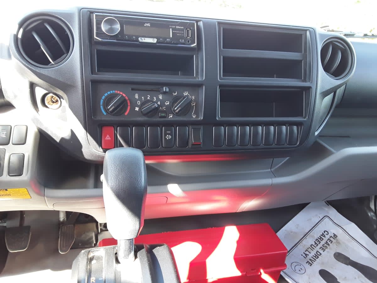 2020 Hino HINO 195 246701