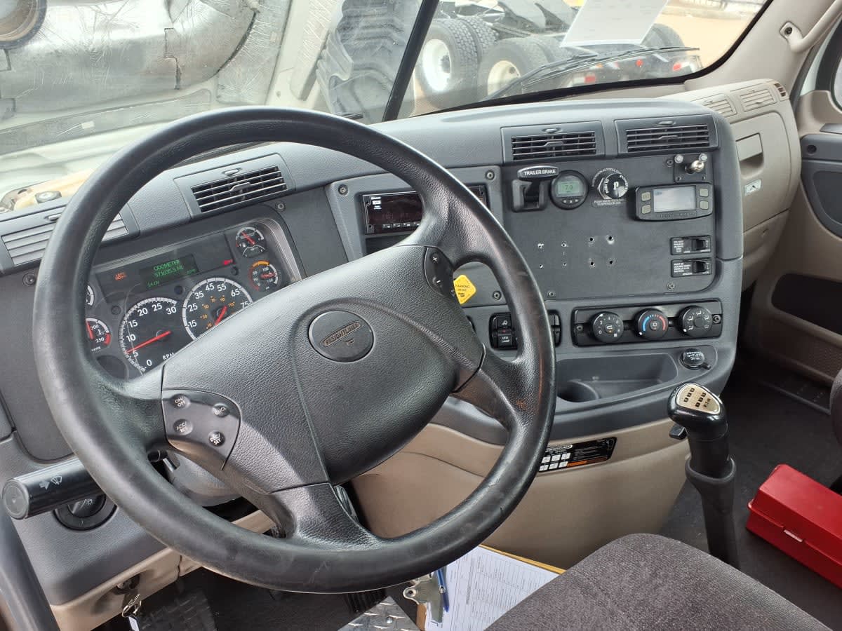 2020 Freightliner/Mercedes CASCADIA 125 246704