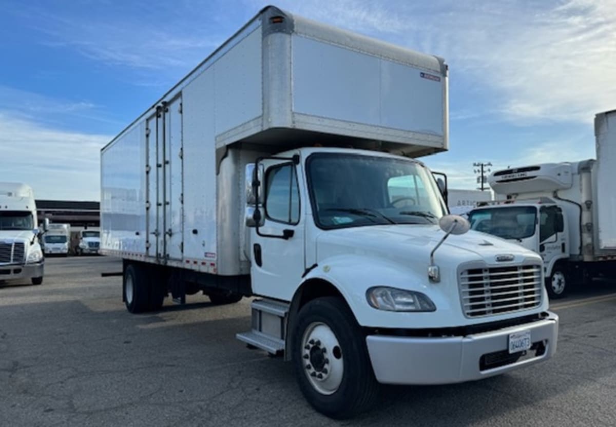 2020 Freightliner/Mercedes M2 106 246708