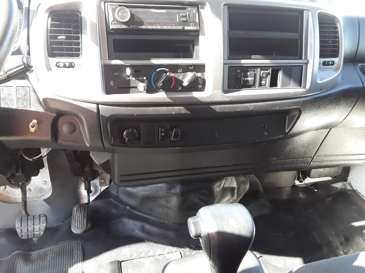 2020 Hino 268 246718