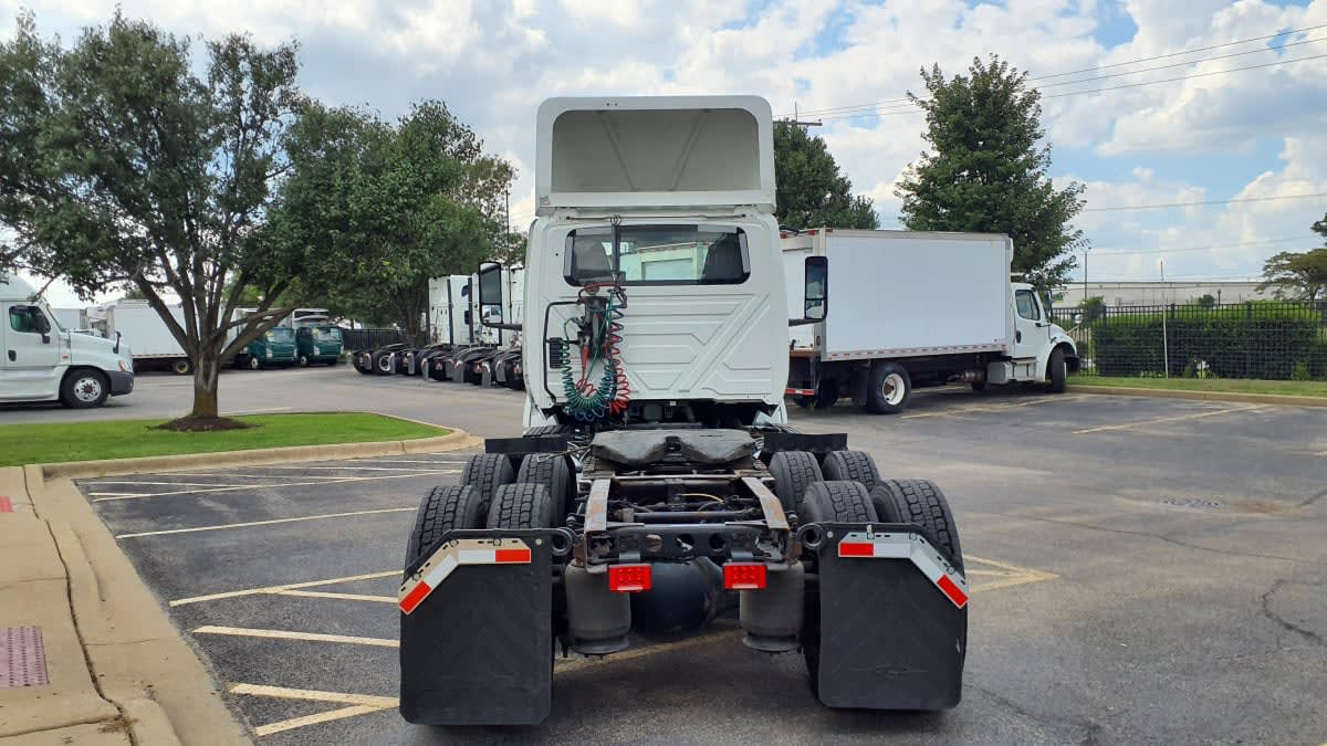 2020 International LT in Bolingbrook, IL — photo 5