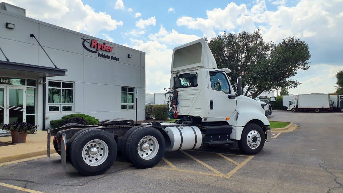 2020 International LT in Bolingbrook, IL — photo 4