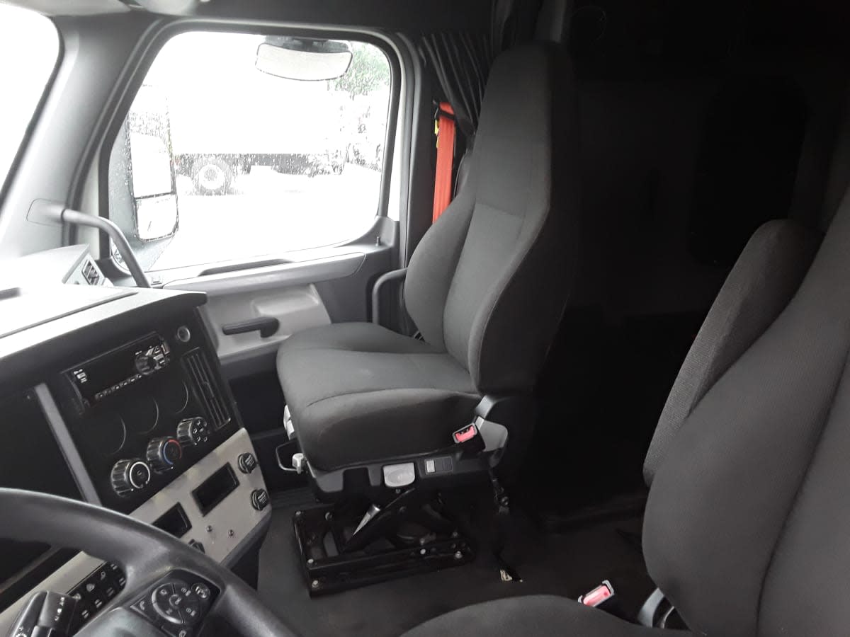 2020 Freightliner/Mercedes NEW CASCADIA PX12664 246727