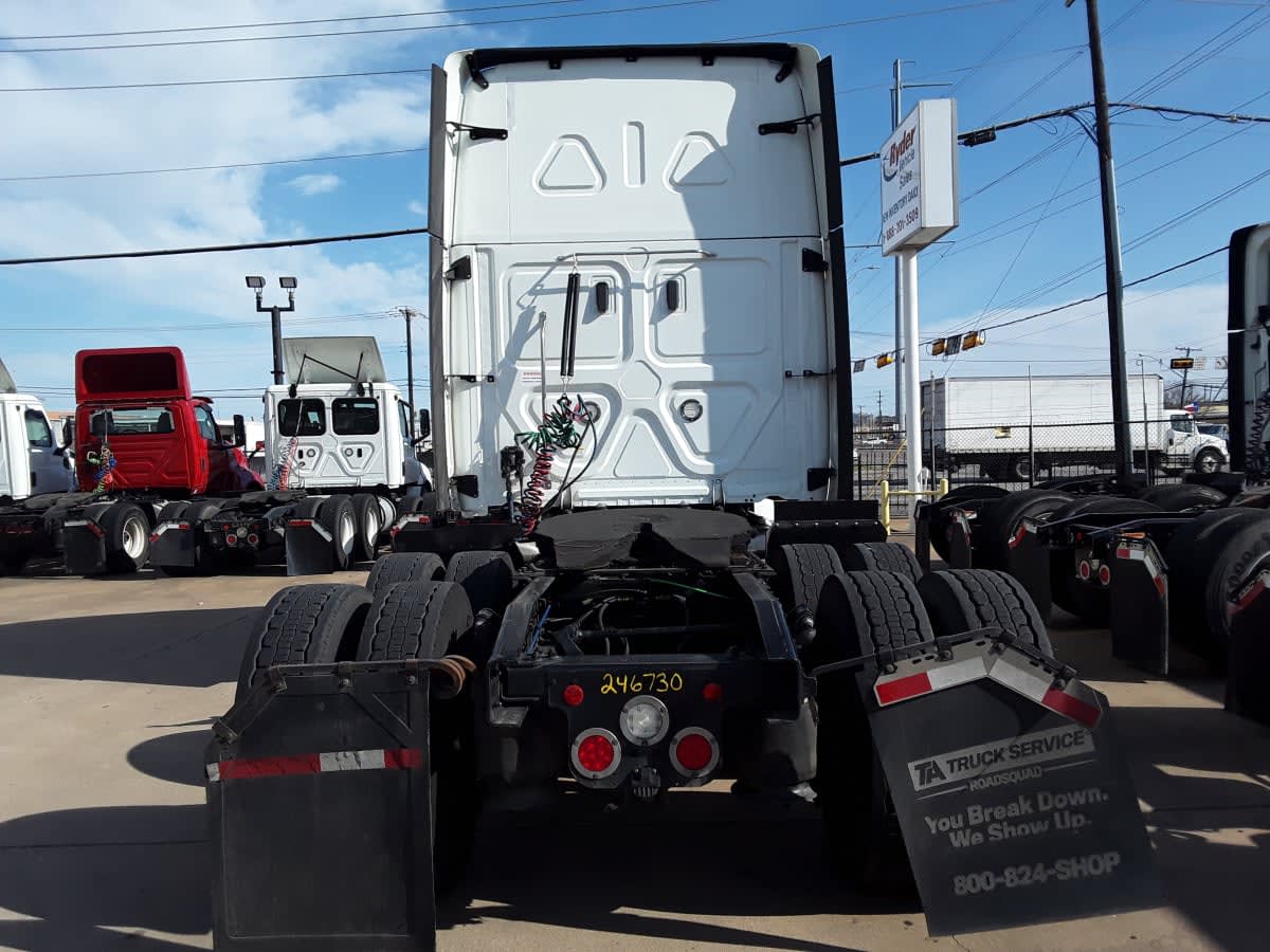 2020 Freightliner - image 5