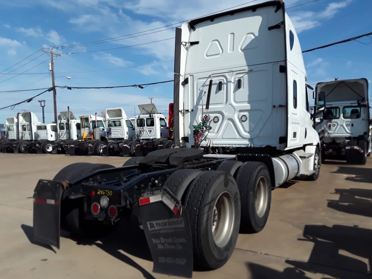 2020 Freightliner - image 4