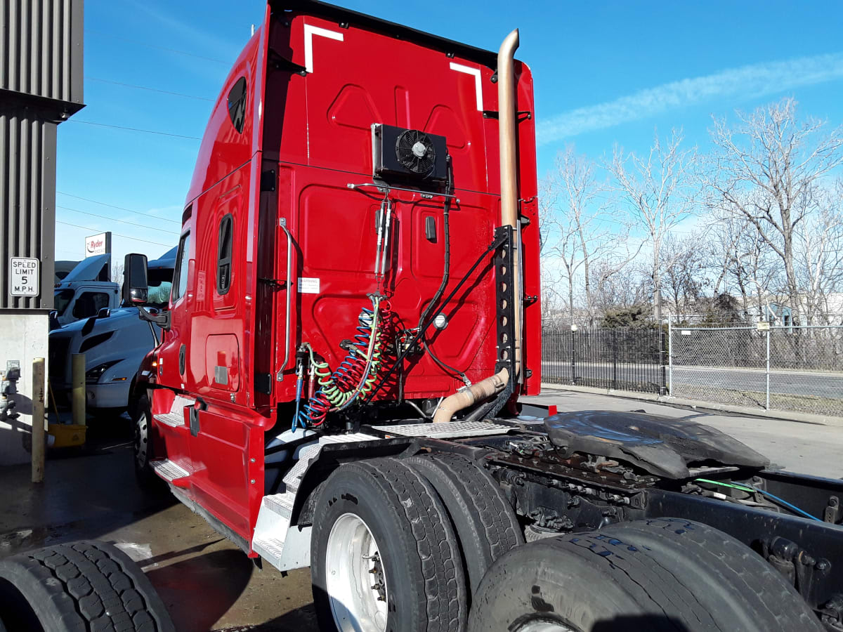 2020 Freightliner/Mercedes CASCADIA 125 246738