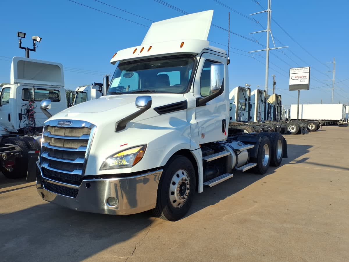 2020 Freightliner Cascadia in Dallas, TX