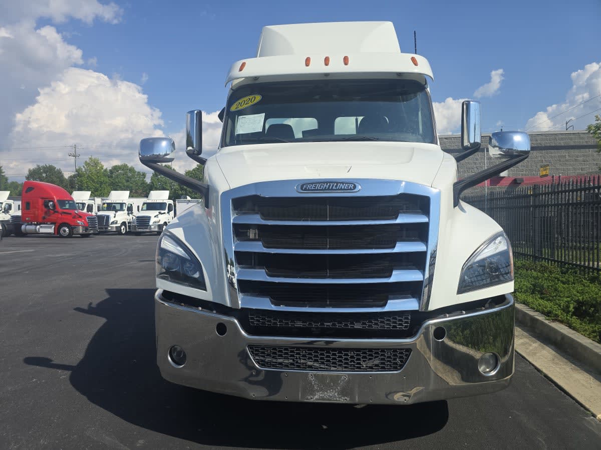 2020 Freightliner Cascadia in Atlanta, GA — photo 2