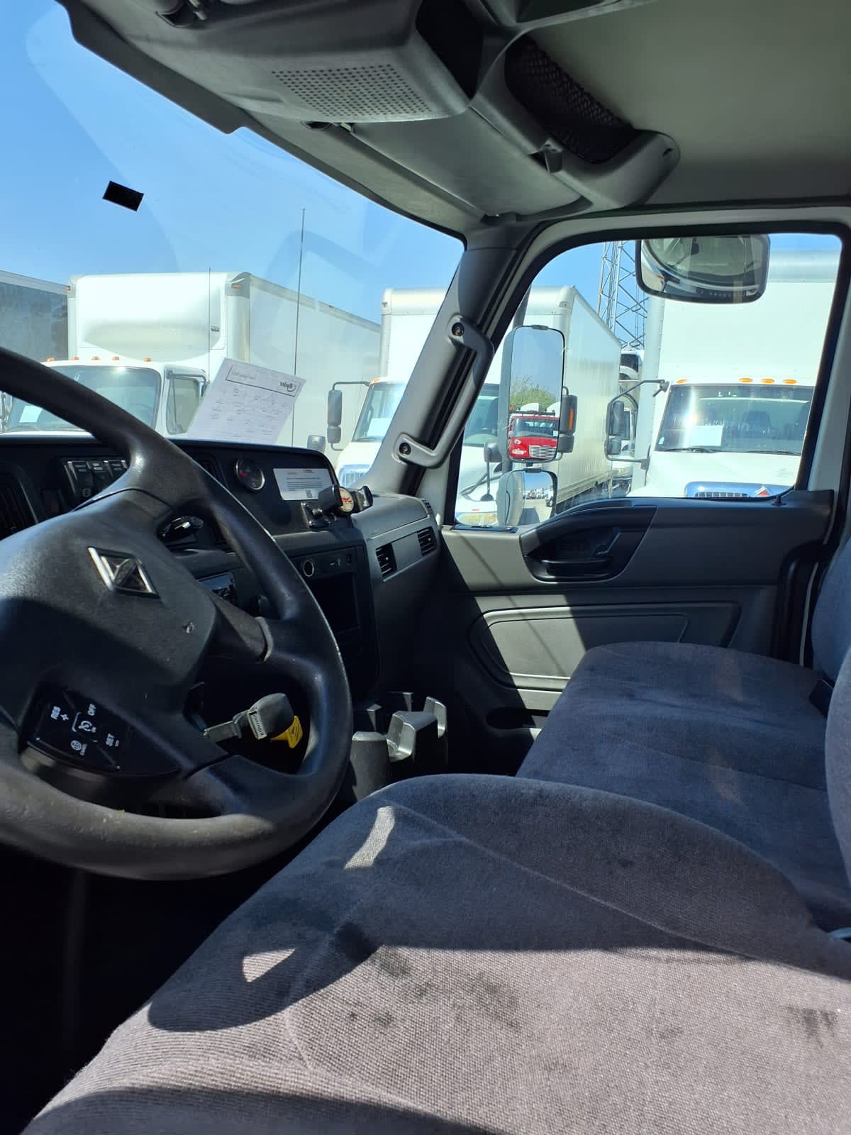 2020 Navistar International MV607 (4X2) 247004