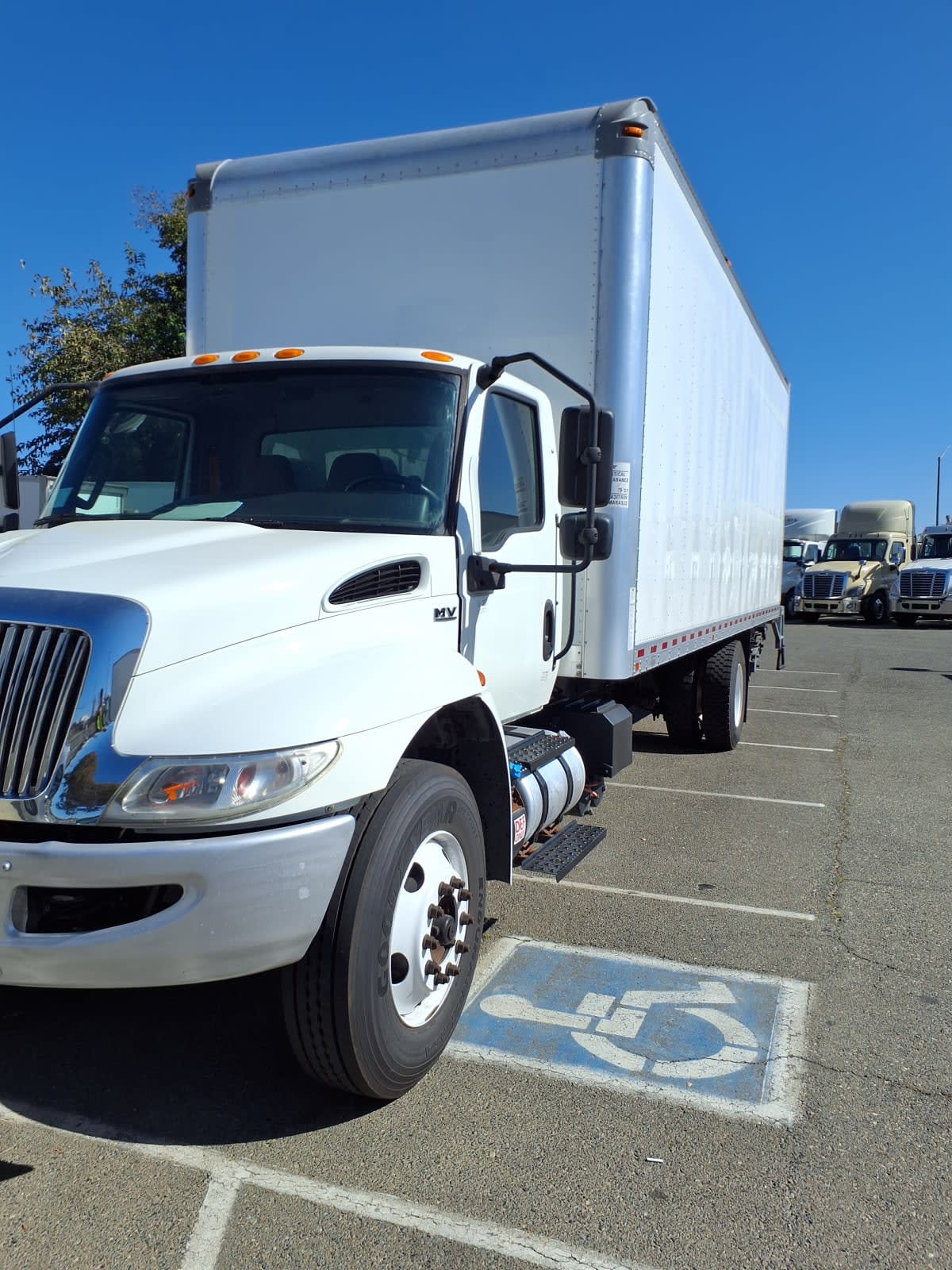 2020 Navistar International MV607 (4X2) 247033