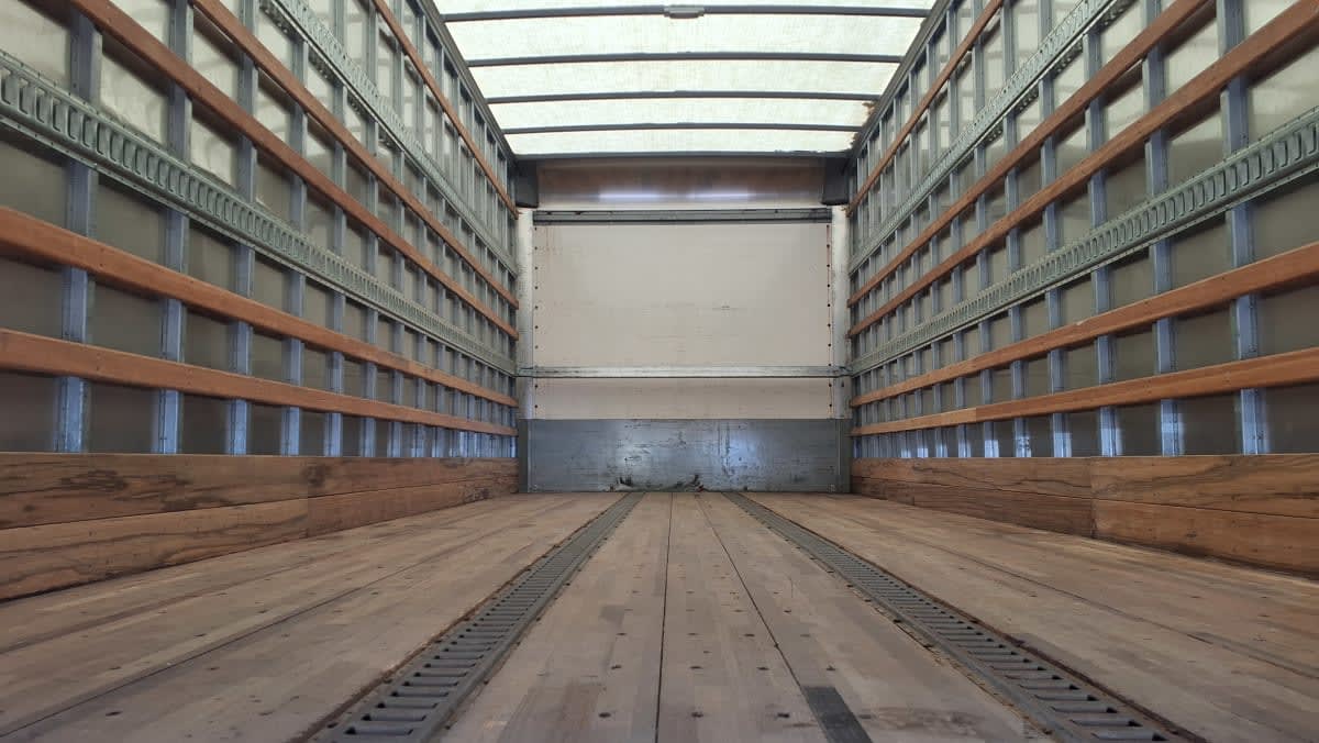 2020 Freightliner/Mercedes M2 106 247166