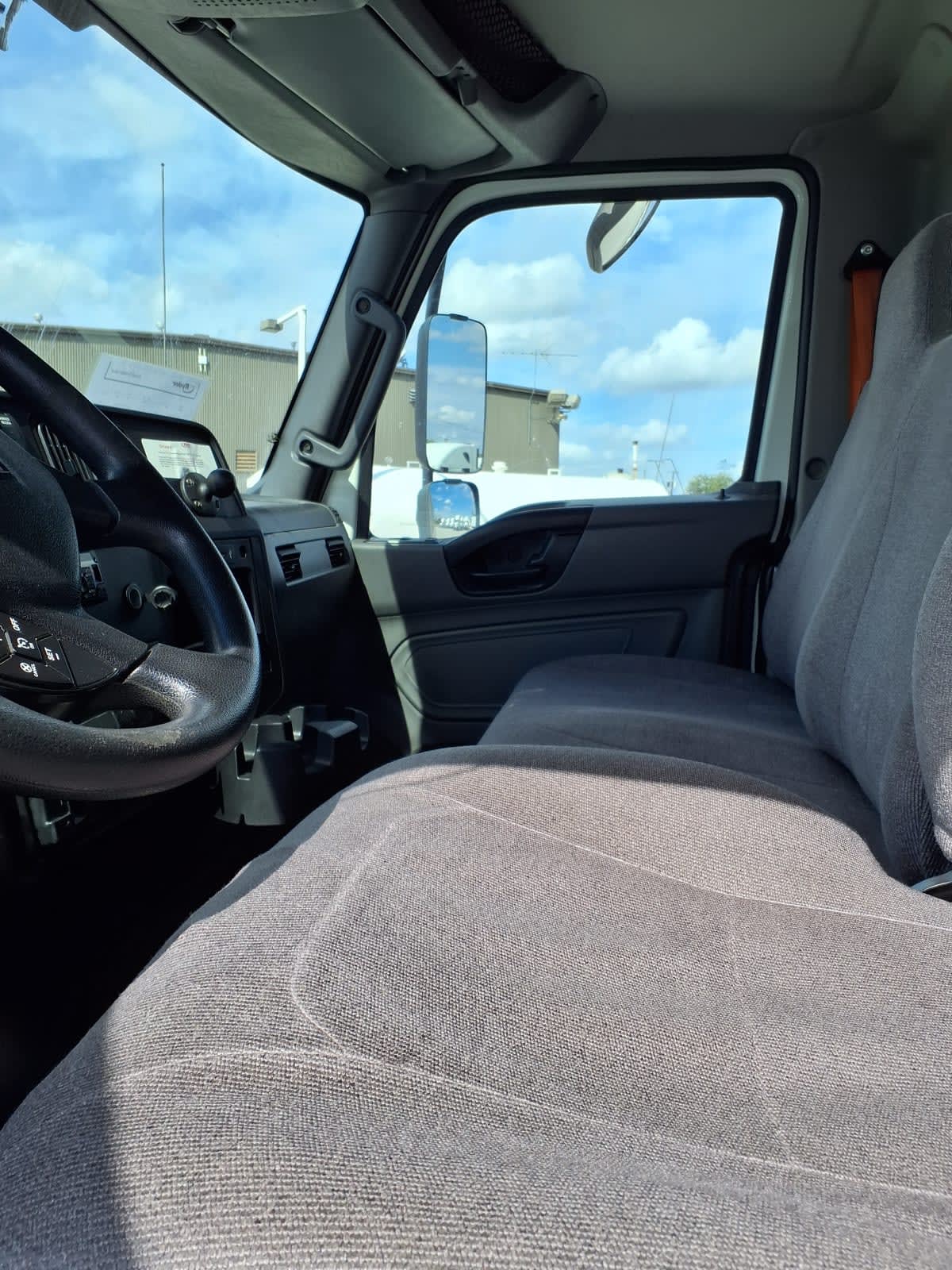 2020 Navistar International MV607 (4X2) 247330
