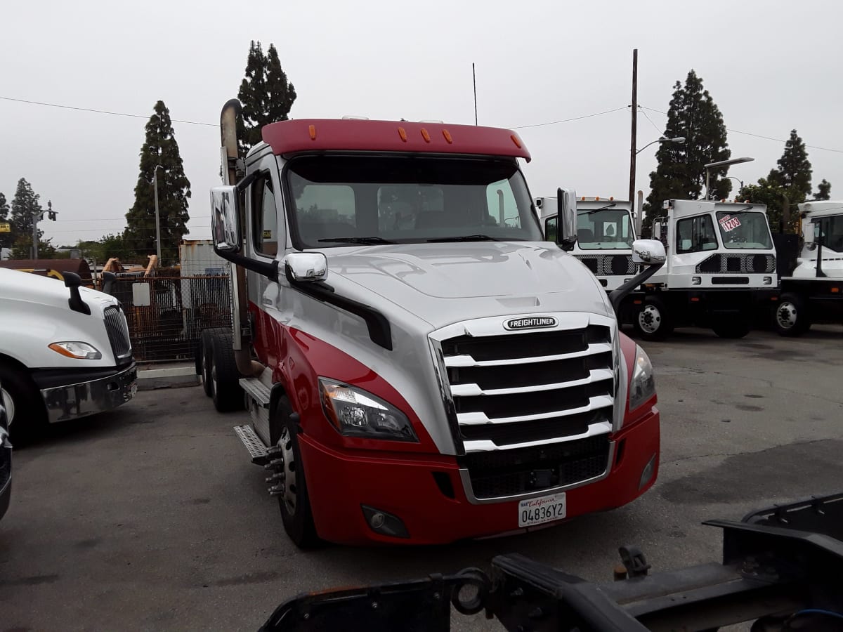 2020 Freightliner/Mercedes NEW CASCADIA 116 247421