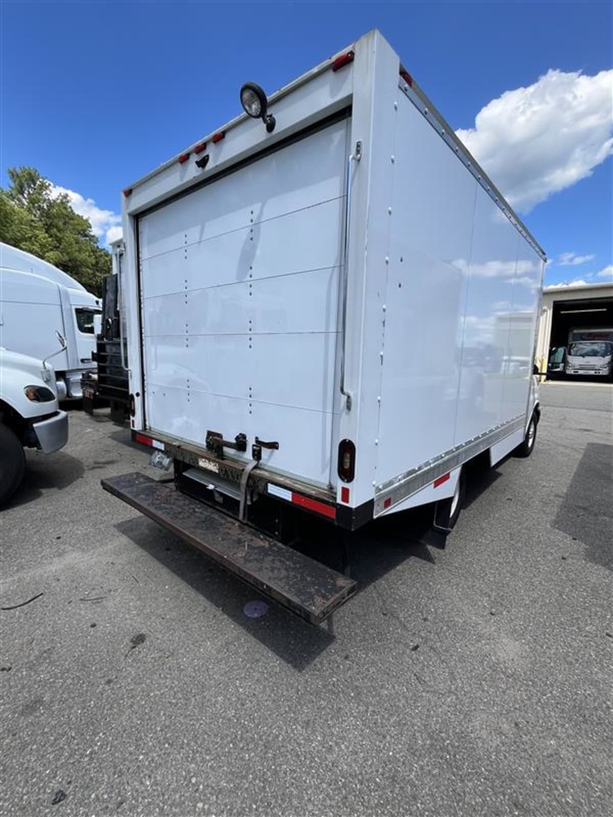 2019 General Motors Corp. SAVANA 3500 247608