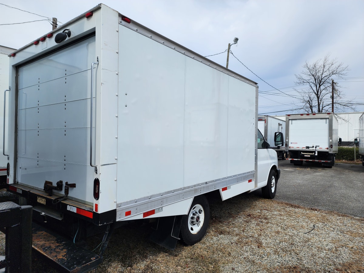 2019 General Motors Corp. SAVANA 3500 247637