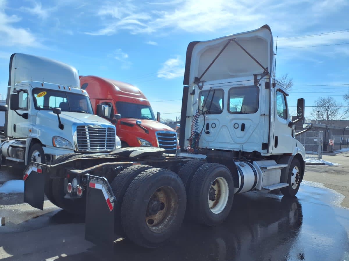 2020 Freightliner/Mercedes NEW CASCADIA 116 247698