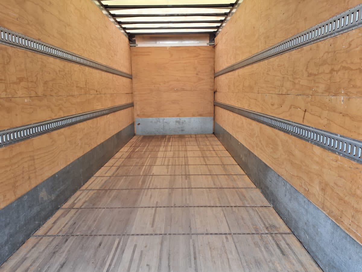 2020 Freightliner M2 106 247932