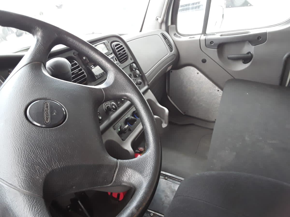 2020 Freightliner/Mercedes M2 106 249031