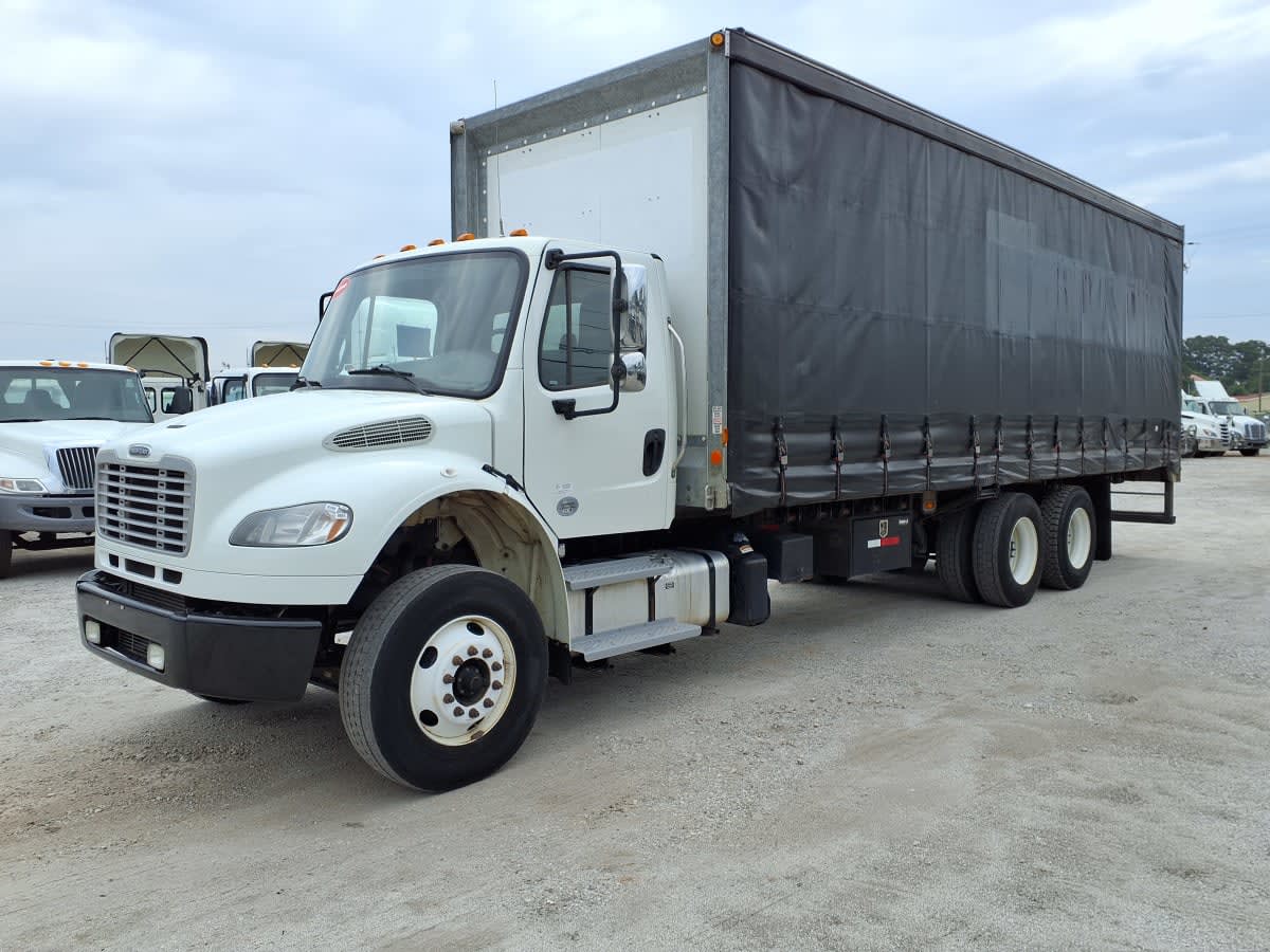 2020 Freightliner M2 106