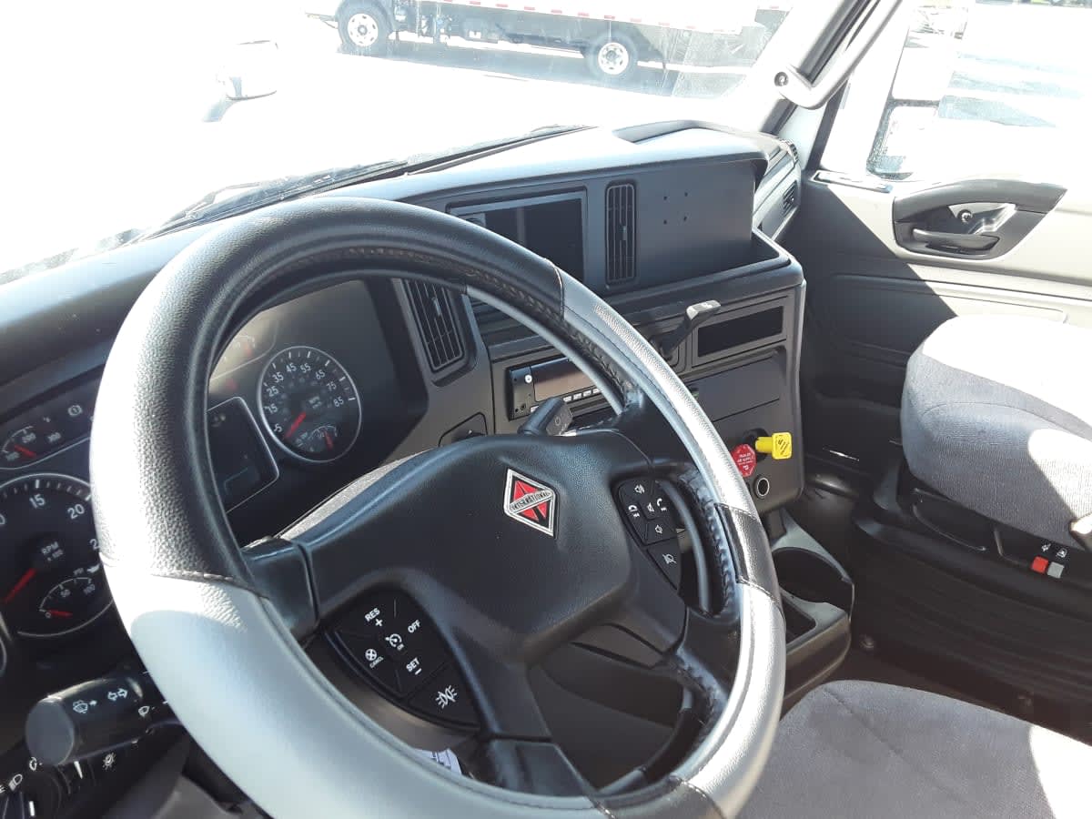 2020 International - image 9