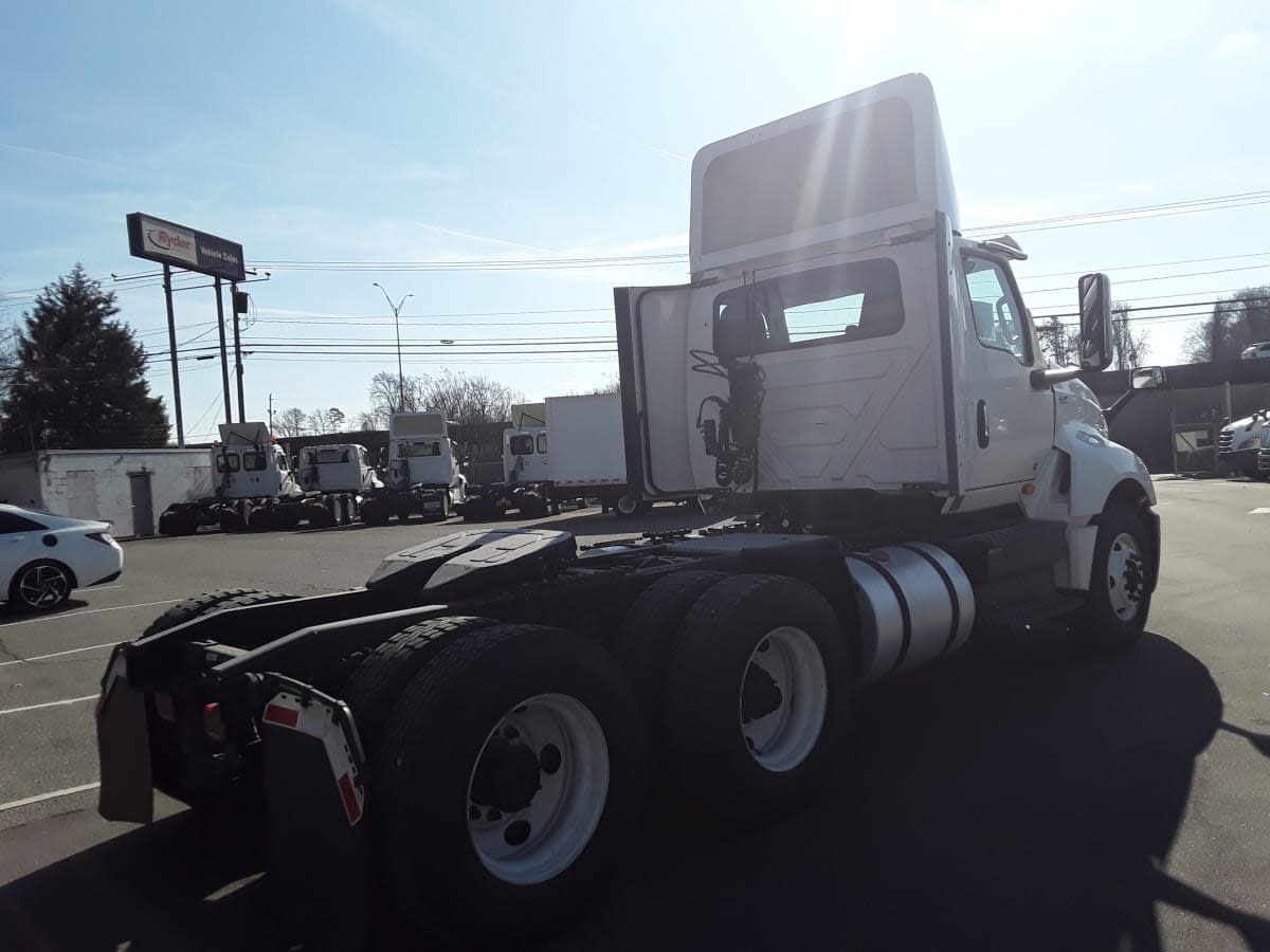 2020 International - image 7